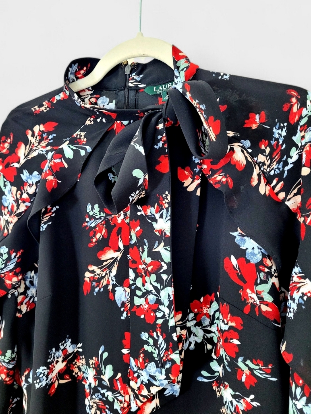 Lauren Ralph Lauren Black Multi Floral Tie-Neck Blouse Ruffle Trim Medium - Picture 5 of 10